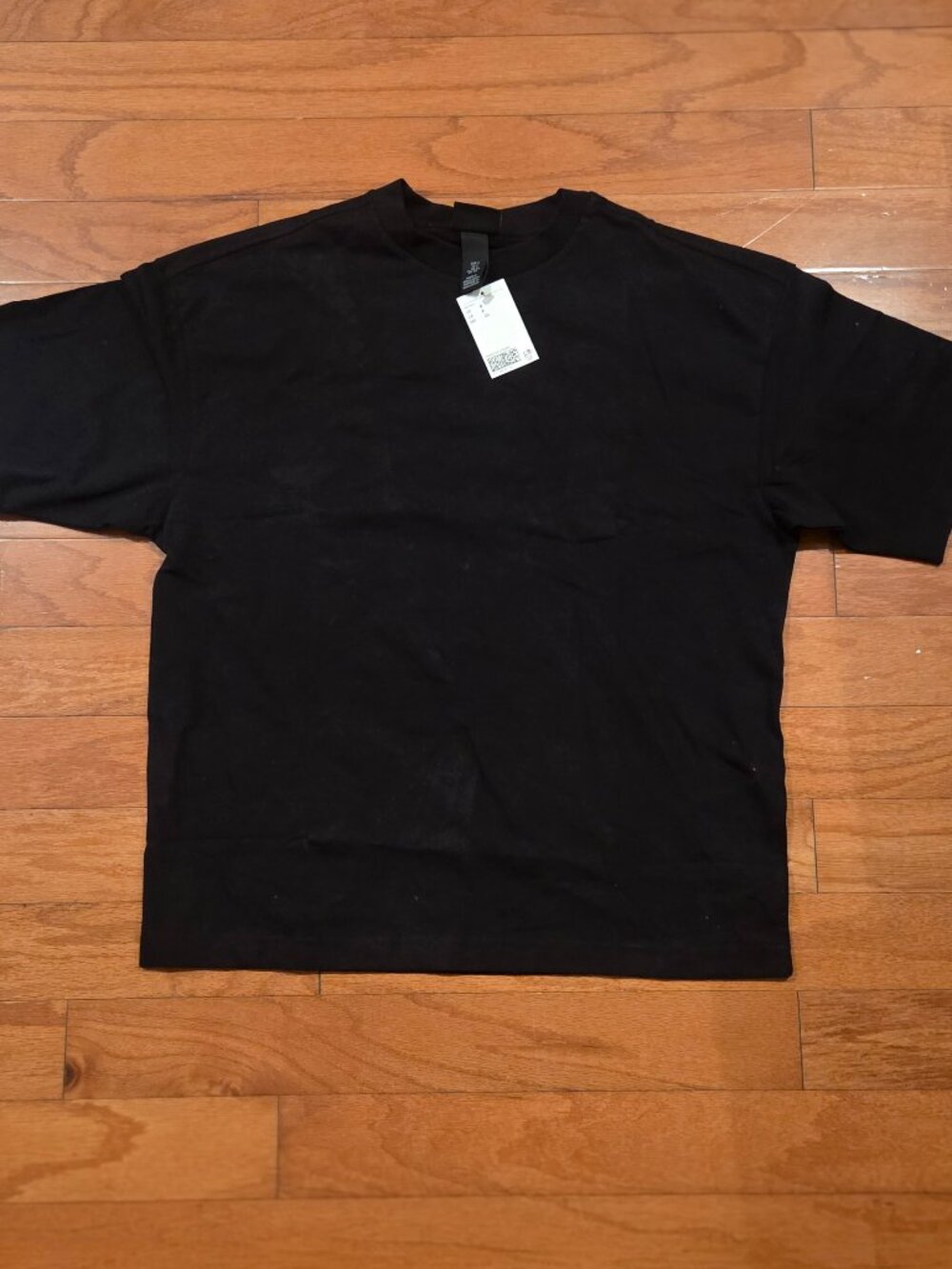 H and M black oversized t shirt